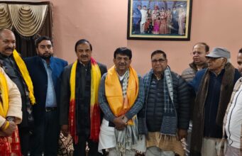 वरिष्ठ भाजपा नेता पंडित पुनीत वशिष्ठ जी के आवास पर पूर्व केंद्रीय मंत्री भारत सरकार डॉ महेश शर्मा जी का भव्य स्वागत किया